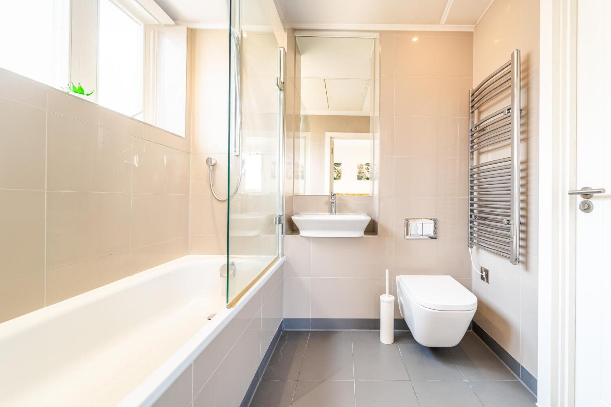 Greenwich Station Suite: Luxury 2-bed With Playstation *